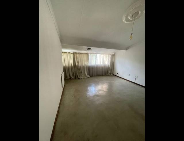 3 BEDROOM PROPERTY TO RENT IN LYNNWOOD RIDGE